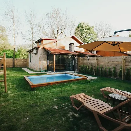 Serenity Garden Villa