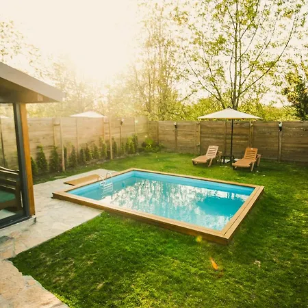 Serenity Garden Villa *